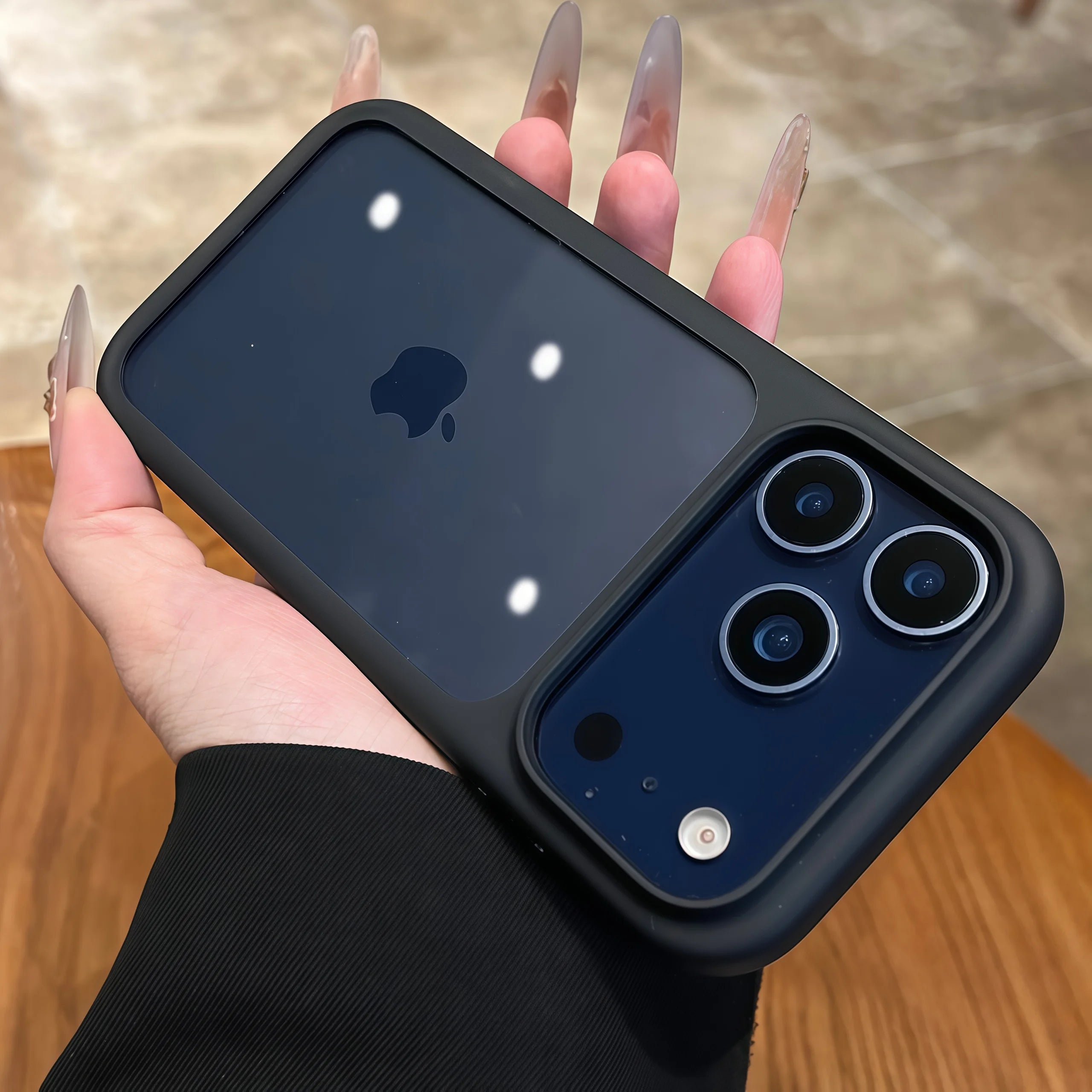 Luxury Advanced Silicone Soft Edge Transparent Case For iPhone 18 17 Pro 17 Pro Max Shockproof Phone Case Hard Back Panel Cover